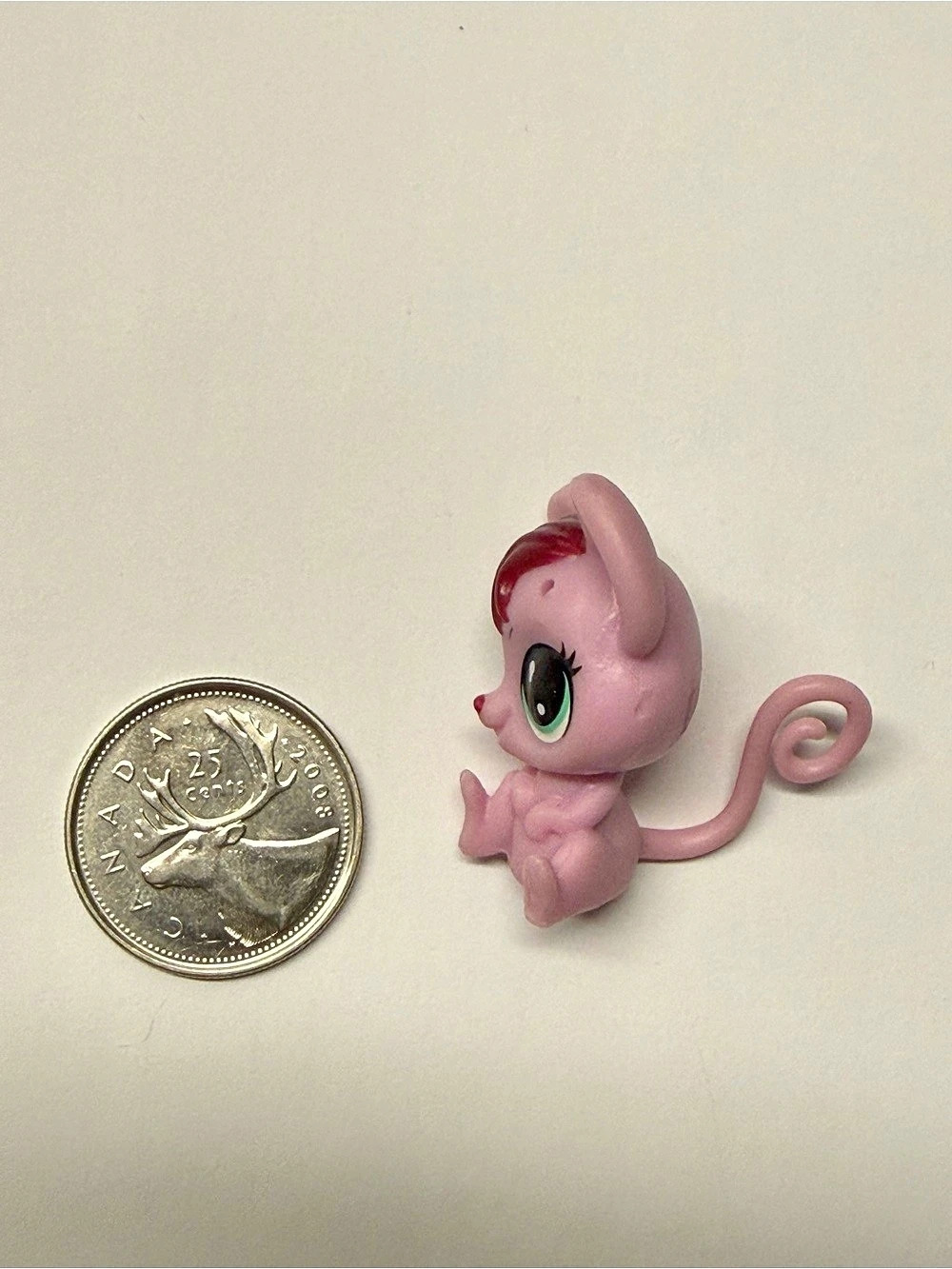 Littlest Pet Shop #103 Curlie Cheeseburg